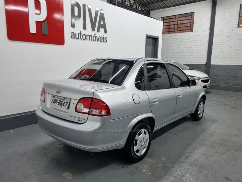 CLASSIC 1.0 MPFI LS 8V FLEX 4P MANUAL - 2015 - GARIBALDI