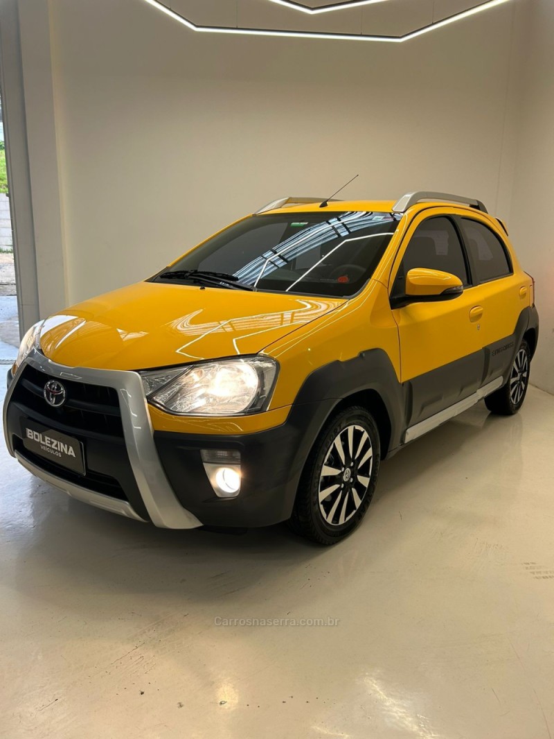 ETIOS CROSS 1.5 16V FLEX 4P MANUAL - 2014 - NOVO HAMBURGO