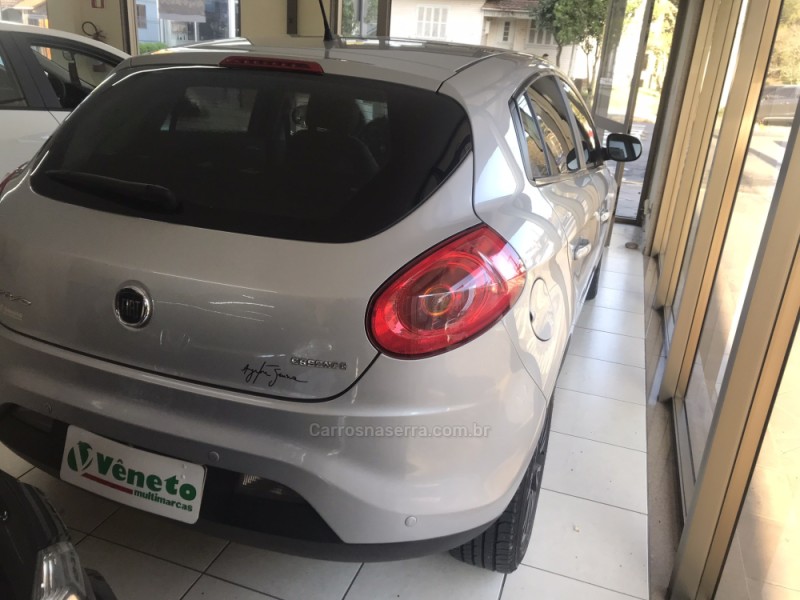 BRAVO 1.8 ESSENCE 16V FLEX 4P MANUAL - 2012 - FARROUPILHA