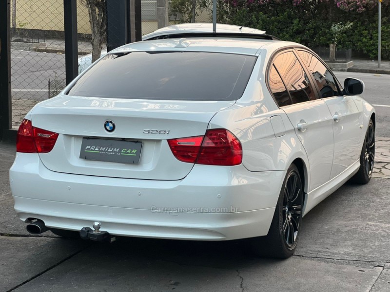 320I 2.0 16V GASOLINA 4P AUTOMÁTICO - 2011 - CAXIAS DO SUL