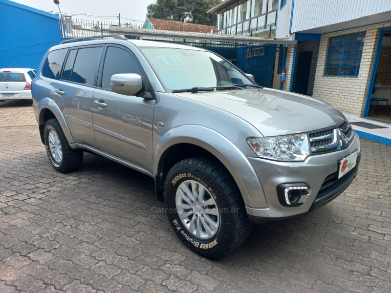 PAJERO DAKAR 3.2 HPE 4X4 7 LUGARES 16V TURBO INTERCOOLER DIESEL 4P AUTOMÁTICO - 2018 - CAXIAS DO SUL