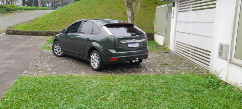 FOCUS 2.0 GHIA 16V FLEX 4P AUTOMÁTICO - 2011 - FARROUPILHA