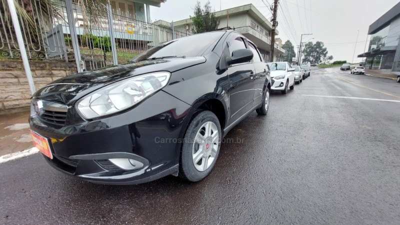 SIENA 1.4 MPI ATTRACTIVE 8V FLEX 4P MANUAL - 2013 - FARROUPILHA