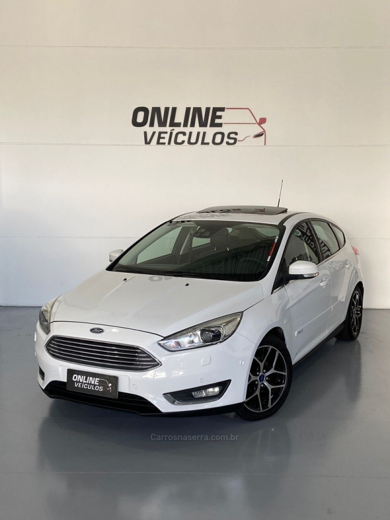 FOCUS 2.0 TITANIUM PLUS HATCH 16V FLEX 4P AUTO - 2016 - FARROUPILHA