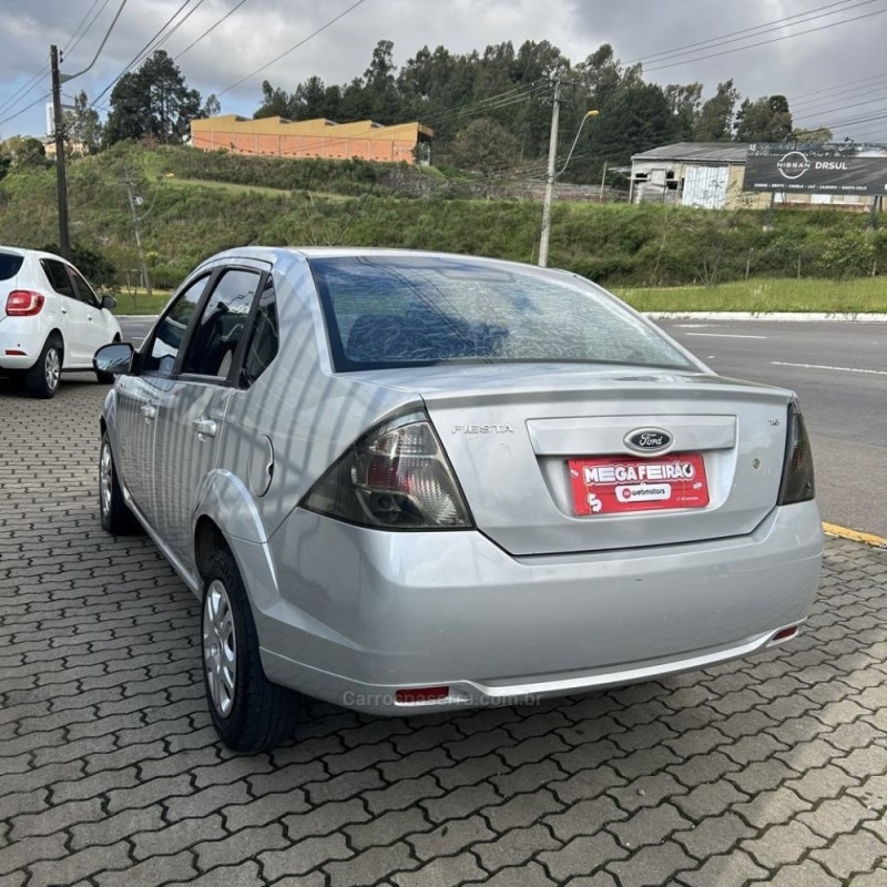 FIESTA 1.6 MPI CLASS SEDAN 8V FLEX 4P MANUAL - 2012 - CAXIAS DO SUL