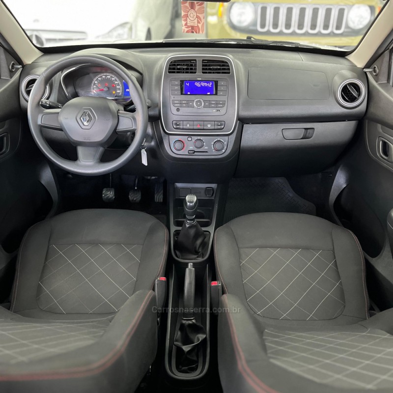 KWID 1.0 12V SCE FLEX ZEN MANUAL - 2022 - CANOAS