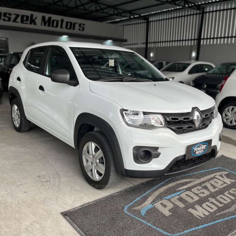 KWID 1.0 12V SCE FLEX ZEN MANUAL - 2022 - CANOAS