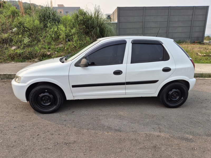 CELTA 1.4 MPFI 8V GASOLINA 4P MANUAL - 2004 - BENTO GONçALVES