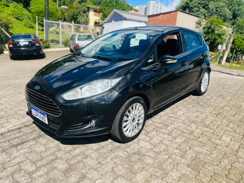 FIESTA 1.6 TITANIUM HATCH 16V FLEX 4P AUTOMÁTICO - 2015 - BENTO GONçALVES