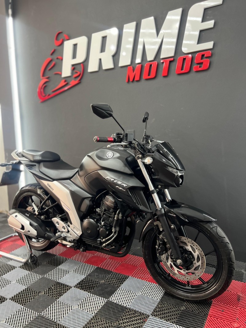 FAZER FZ25 - 2022 - NOVO HAMBURGO