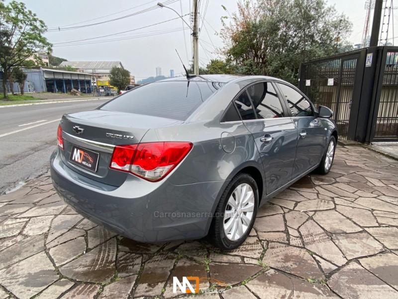 CRUZE 1.8 LTZ 16V FLEX 4P AUTOMÁTICO - 2013 - CAXIAS DO SUL