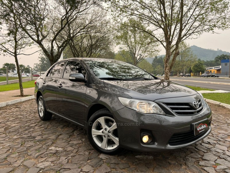 COROLLA 2.0 XEI 16V FLEX 4P AUTOMÁTICO - 2014 - DOIS IRMãOS