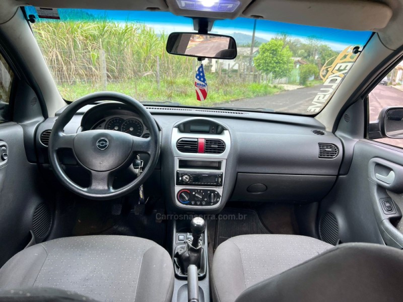 CORSA 1.4 MPFI PREMIUM 8V FLEX 4P MANUAL - 2009 - PAROBé