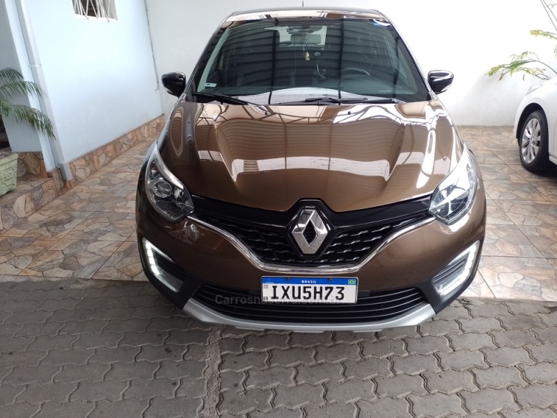 CAPTUR 1.6 16V SCE FLEX ZEN MANUAL - 2018 - CAXIAS DO SUL