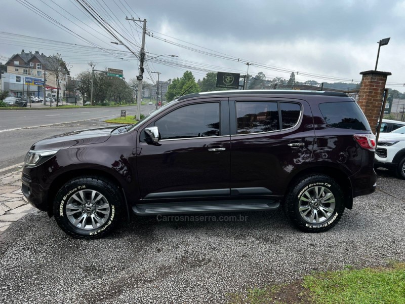 TRAILBLAZER 3.6 LTZ 4X4 V6 GASOLINA 4P AUTOMÁTICO - 2017 - CANELA