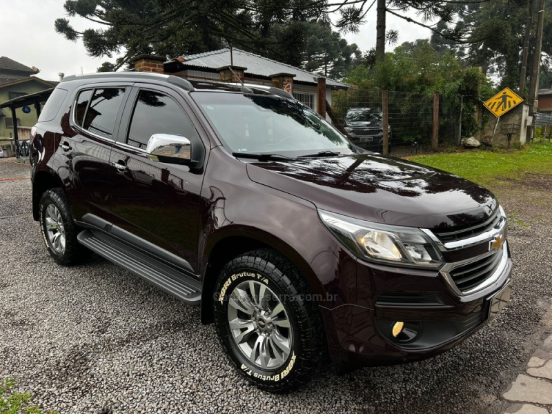 TRAILBLAZER 3.6 LTZ 4X4 V6 GASOLINA 4P AUTOMÁTICO - 2017 - CANELA