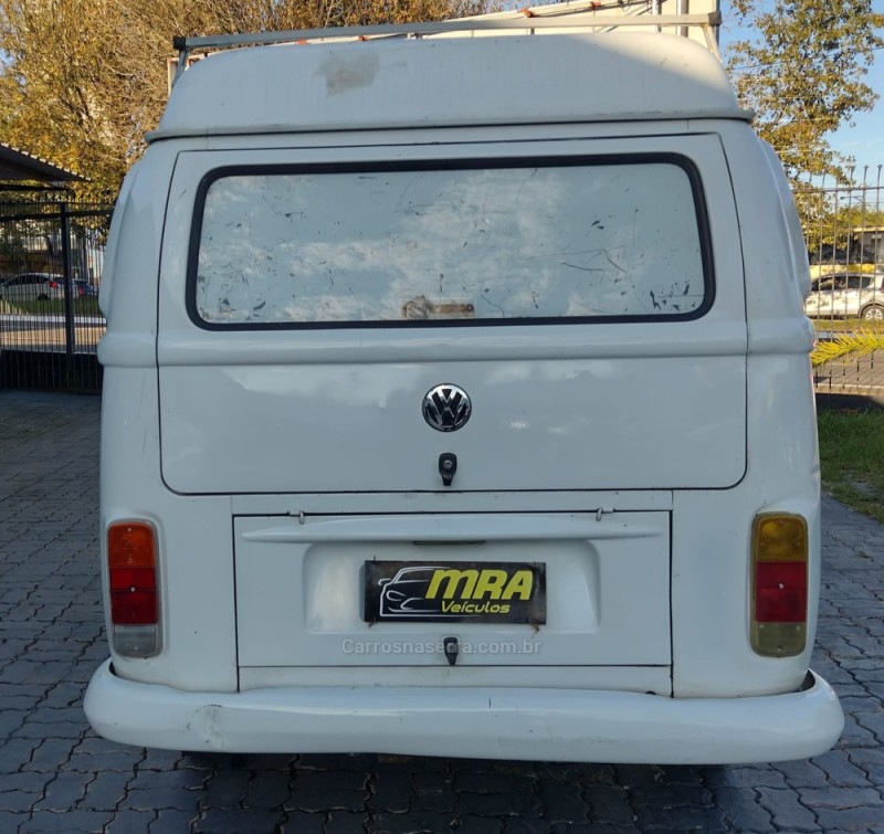 KOMBI 1.6 FURGÃO 8V GASOLINA 3P MANUAL - 2005 - CAXIAS DO SUL