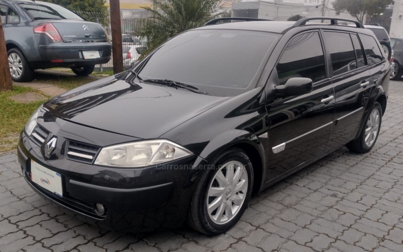 MÉGANE 2.0 DYNAMIQUE SEDAN 16V GASOLINA 4P AUTOMÁTICO - 2011 - CAXIAS DO SUL