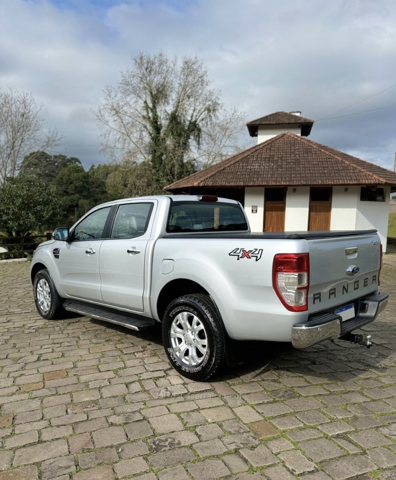 RANGER 3.2 XLT 4X4 CD 20V DIESEL 4P AUTOMÁTICO - 2019 - NOVA PRATA