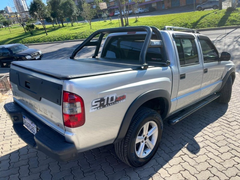 S10 2.8 EXECUTIVE 4X4 CD 12V TURBO ELECTRONIC INTERCOOLER DIESEL 4P MANUAL - 2011 - CAXIAS DO SUL