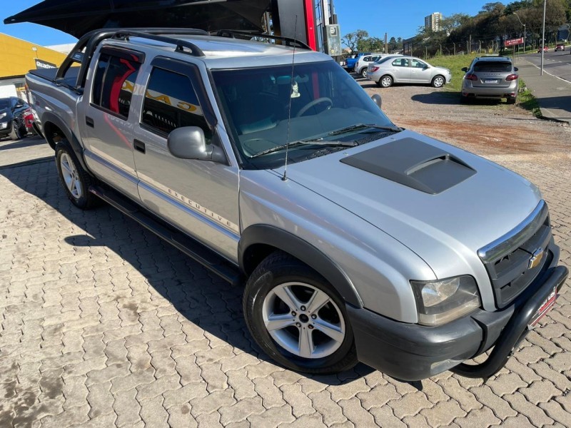 S10 2.8 EXECUTIVE 4X4 CD 12V TURBO ELECTRONIC INTERCOOLER DIESEL 4P MANUAL - 2011 - CAXIAS DO SUL