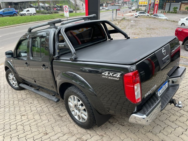 FRONTIER 2.5 SL 4X4 CD TURBO ELETRONIC DIESEL 4P AUTOMÁTICO - 2015 - CAXIAS DO SUL