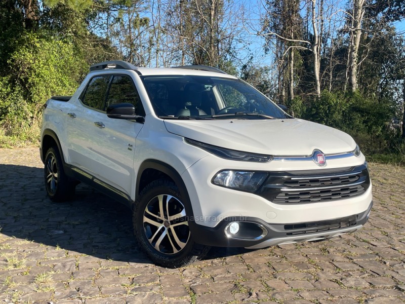 TORO 2.0 16V TURBO DIESEL VOLCANO 4WD AUTOMÁTICO - 2017 - CAXIAS DO SUL