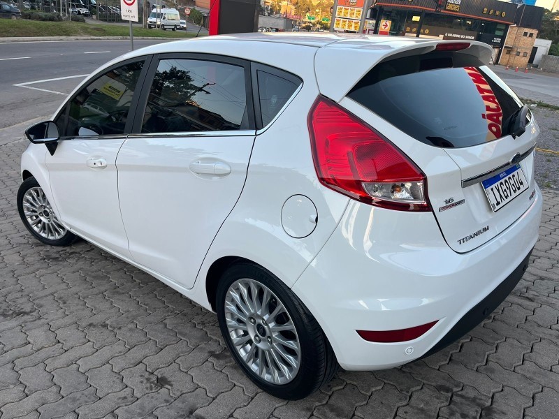 FIESTA 1.6 TITANIUM HATCH 16V FLEX 4P AUTOMÁTICO - 2016 - CAXIAS DO SUL