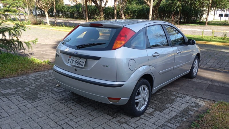 FOCUS 1.6 SE 16V FLEX 4P MANUAL - 2009 - FARROUPILHA