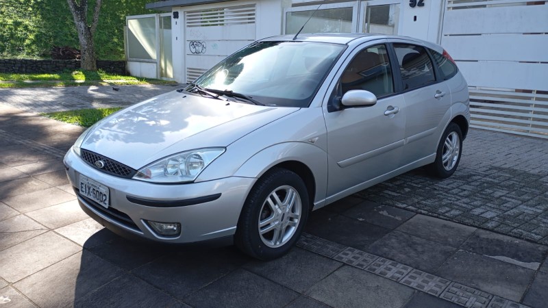 FOCUS 1.6 SE 16V FLEX 4P MANUAL - 2009 - FARROUPILHA