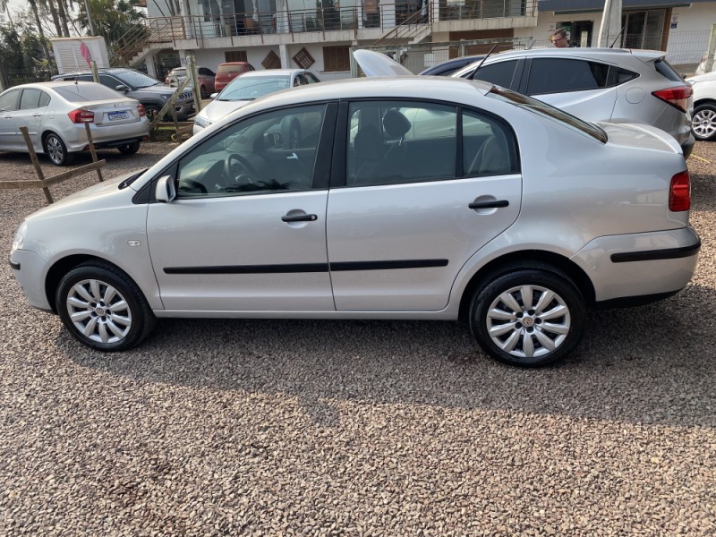 POLO SEDAN 1.6 MI 8V FLEX 4P MANUAL - 2009 - LAJEADO