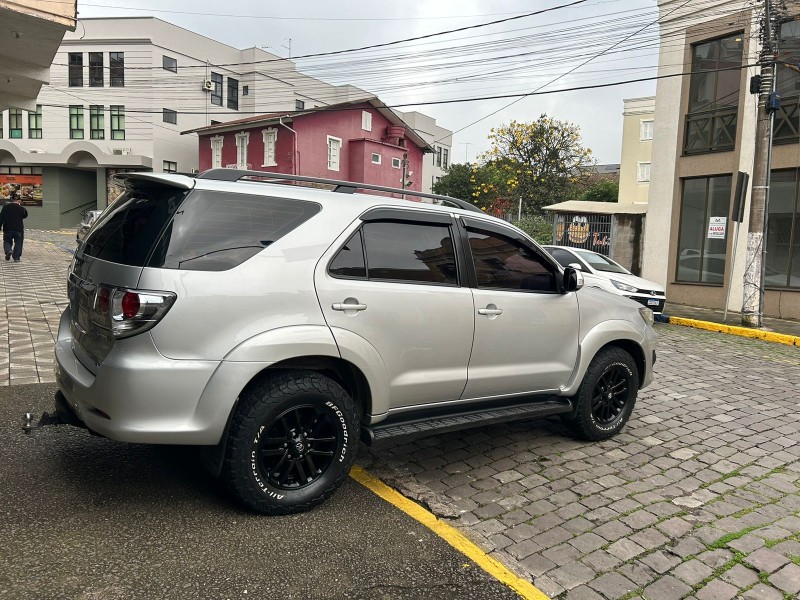 HILUX SW4 3.0 SRV 4X4 16V TURBO INTERCOOLER DIESEL 4P AUTOMÁTICO - 2013 - GARIBALDI