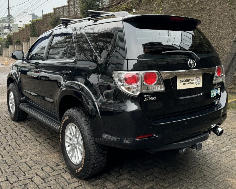 HILUX SW4 3.0 SRV 4X4 CD 16V TURBO INTERCOOLER DIESEL 4P AUTOMÁTICO - 2013 - TAQUARA