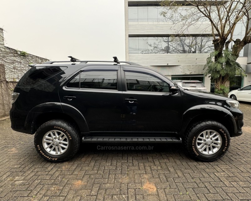 HILUX SW4 3.0 SRV 4X4 CD 16V TURBO INTERCOOLER DIESEL 4P AUTOMÁTICO - 2013 - TAQUARA