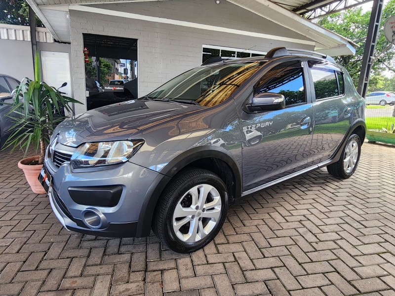 SANDERO 1.6 STEPWAY 8V FLEX 4P MANUAL - 2020 - CAXIAS DO SUL