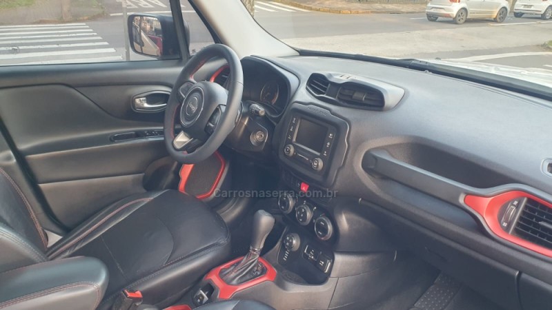 RENEGADE 2.0 16V TURBO DIESEL TRAILHAWK 4P 4X4 AUTOMÁTICO - 2016 - CAXIAS DO SUL