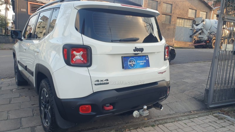 RENEGADE 2.0 16V TURBO DIESEL TRAILHAWK 4P 4X4 AUTOMÁTICO - 2016 - CAXIAS DO SUL