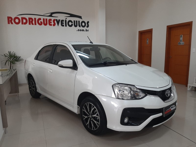 ETIOS 1.5 PLATINUM SEDAN 16V FLEX 4P AUTOMÁTICO - 2018 - CAXIAS DO SUL