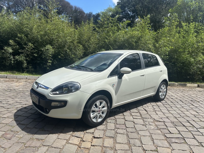 PUNTO 1.4 ATTRACTIVE ITALIA 8V FLEX 4P MANUAL - 2016 - NOVA PRATA