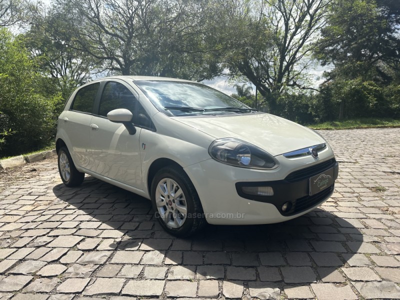 PUNTO 1.4 ATTRACTIVE ITALIA 8V FLEX 4P MANUAL - 2016 - NOVA PRATA