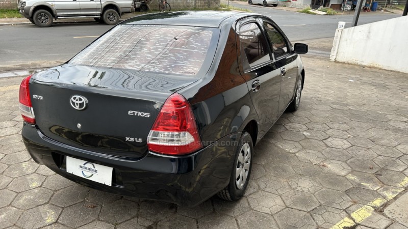 ETIOS 1.5 XLS SEDAN 16V FLEX 4P MANUAL - 2013 - GRAVATAí