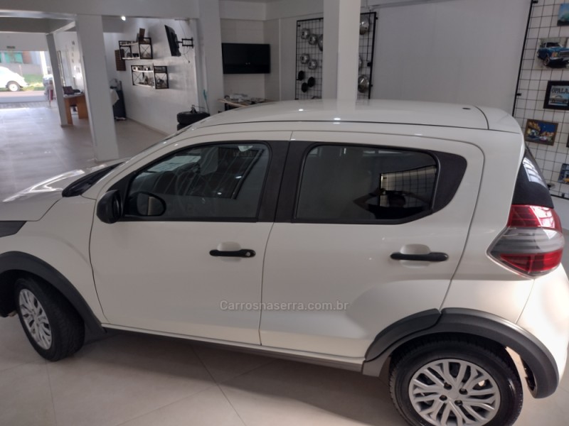 MOBI 1.0 8V EVO FLEX LIKE. MANUAL - 2023 - VACARIA