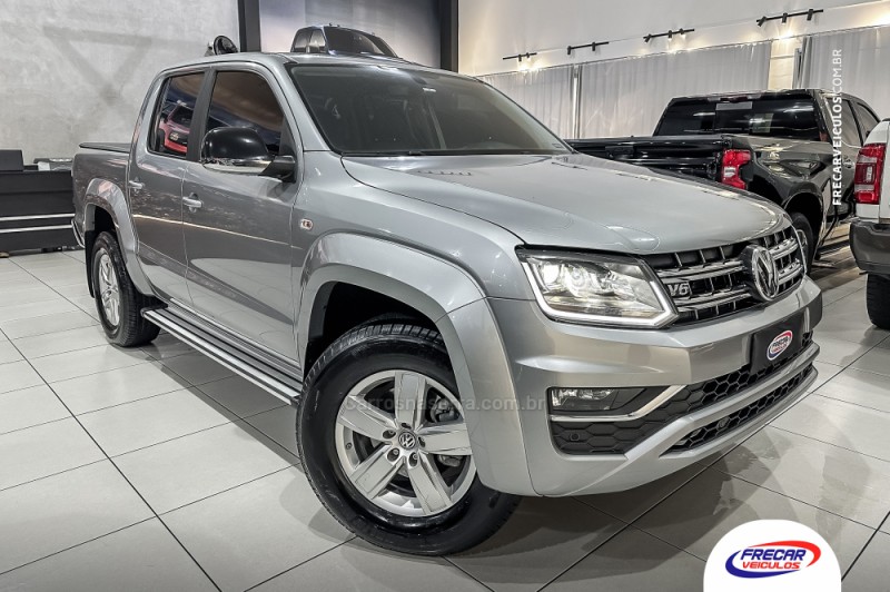 AMAROK 3.0 V6 TDI HIGHLINE CD DIESEL 4MOTION AUTOMÁTICO - 2023 - SARANDI