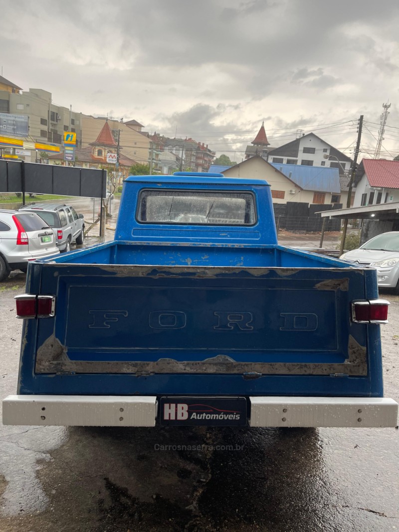 F-75 2.3 4X4 PICK-UP MANUAL - 1974 - NOVA PETRóPOLIS