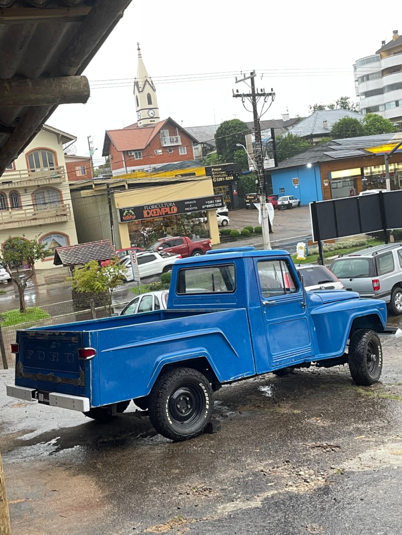 F-75 2.3 4X4 PICK-UP MANUAL - 1974 - NOVA PETRóPOLIS