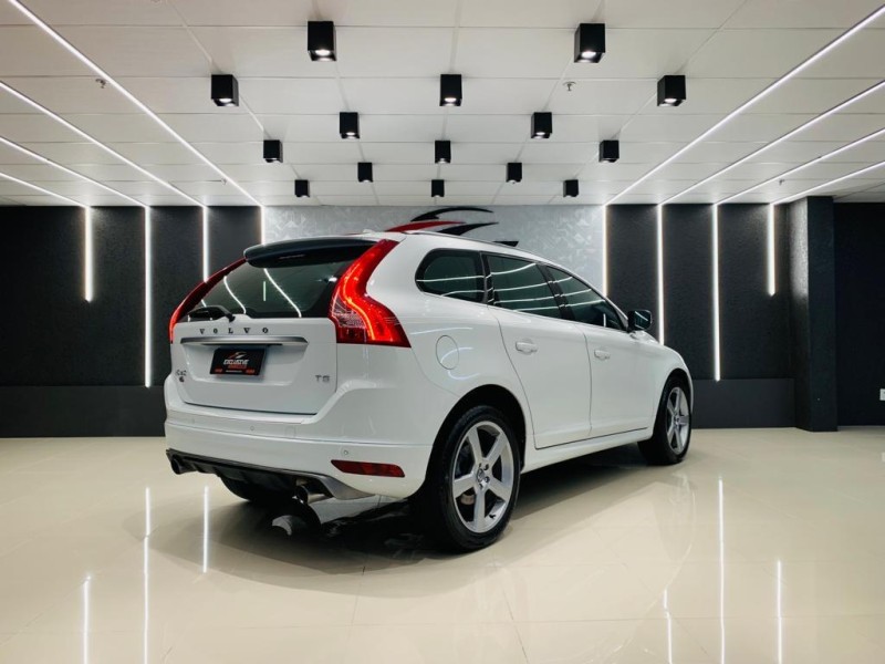 XC60 2.0 T5 R DESIGN TURBO GASOLINA 4P AUTOMÁTICO - 2015 - CAXIAS DO SUL