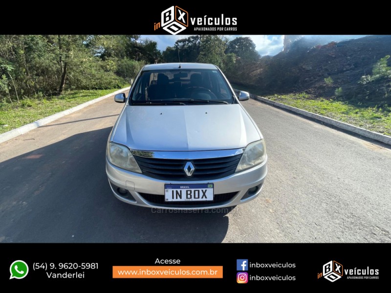 LOGAN 1.6 EXPRESSION 8V HI-FLEX 4P MANUAL - 2012 - GRAMADO