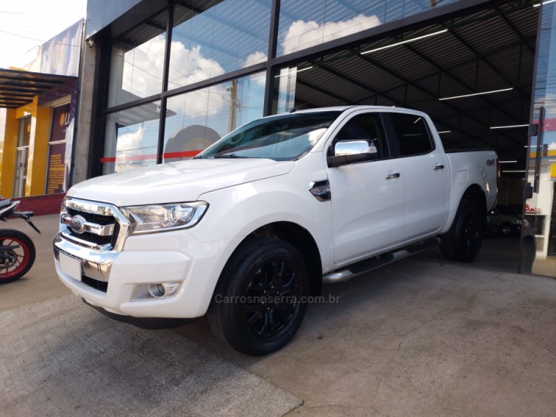 RANGER 3.2 XLT 4X4 CD 20V DIESEL 4P AUTOMÁTICO - 2019 - VACARIA