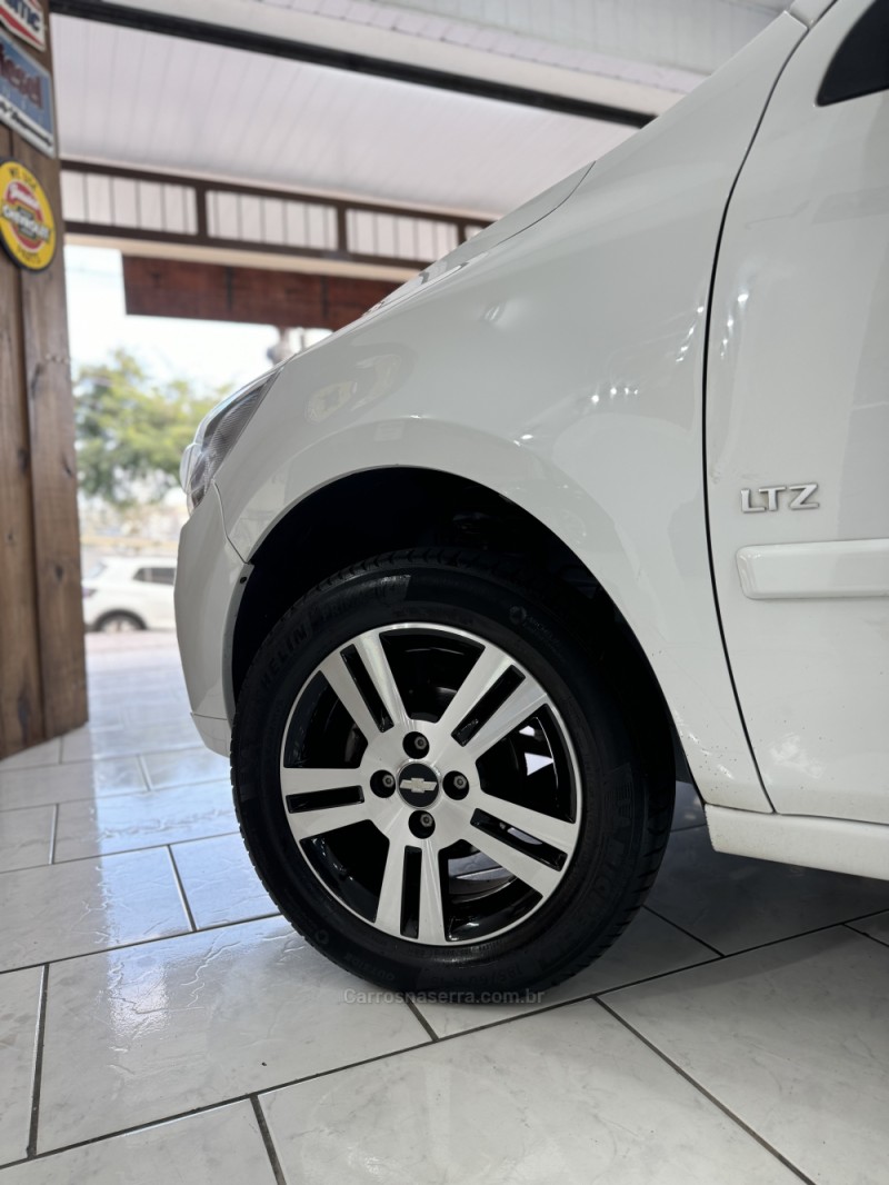 AGILE 1.4 MPFI LTZ 8V FLEX 4P MANUAL - 2011 - CAXIAS DO SUL