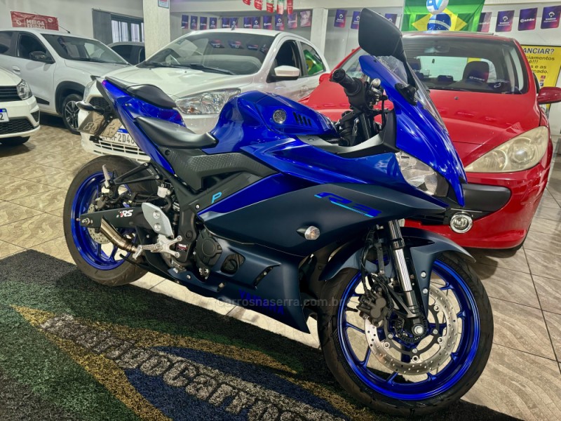 YZF R3 ABS - 2023 - LAGOA VERMELHA